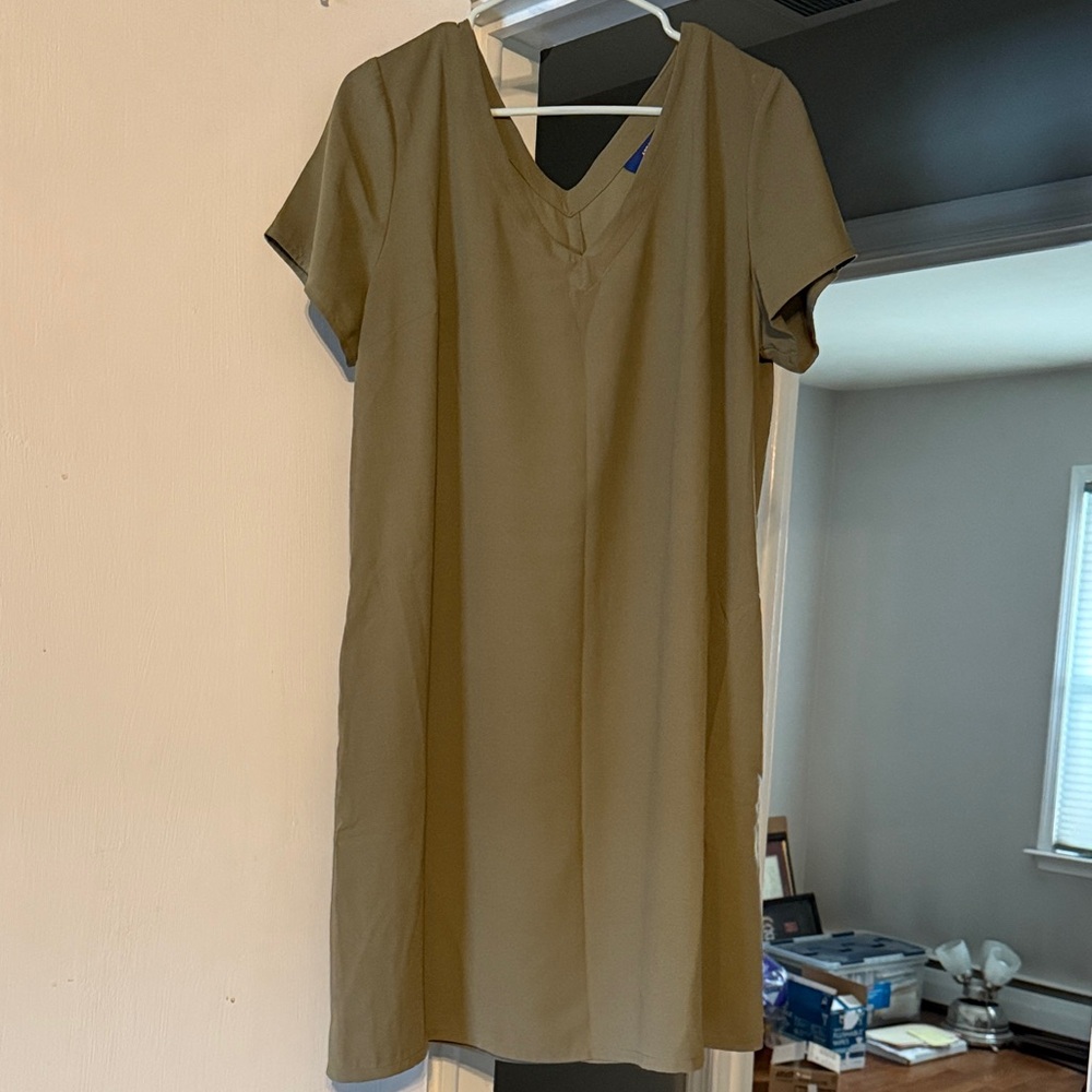 Elegant Olive Green Short Sleeve Dress